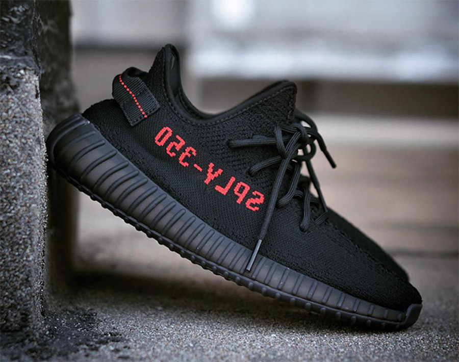 Chaussures adidas yeezy 350 boost noir style également disponible