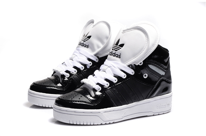 chaussure adidas femme pas cher