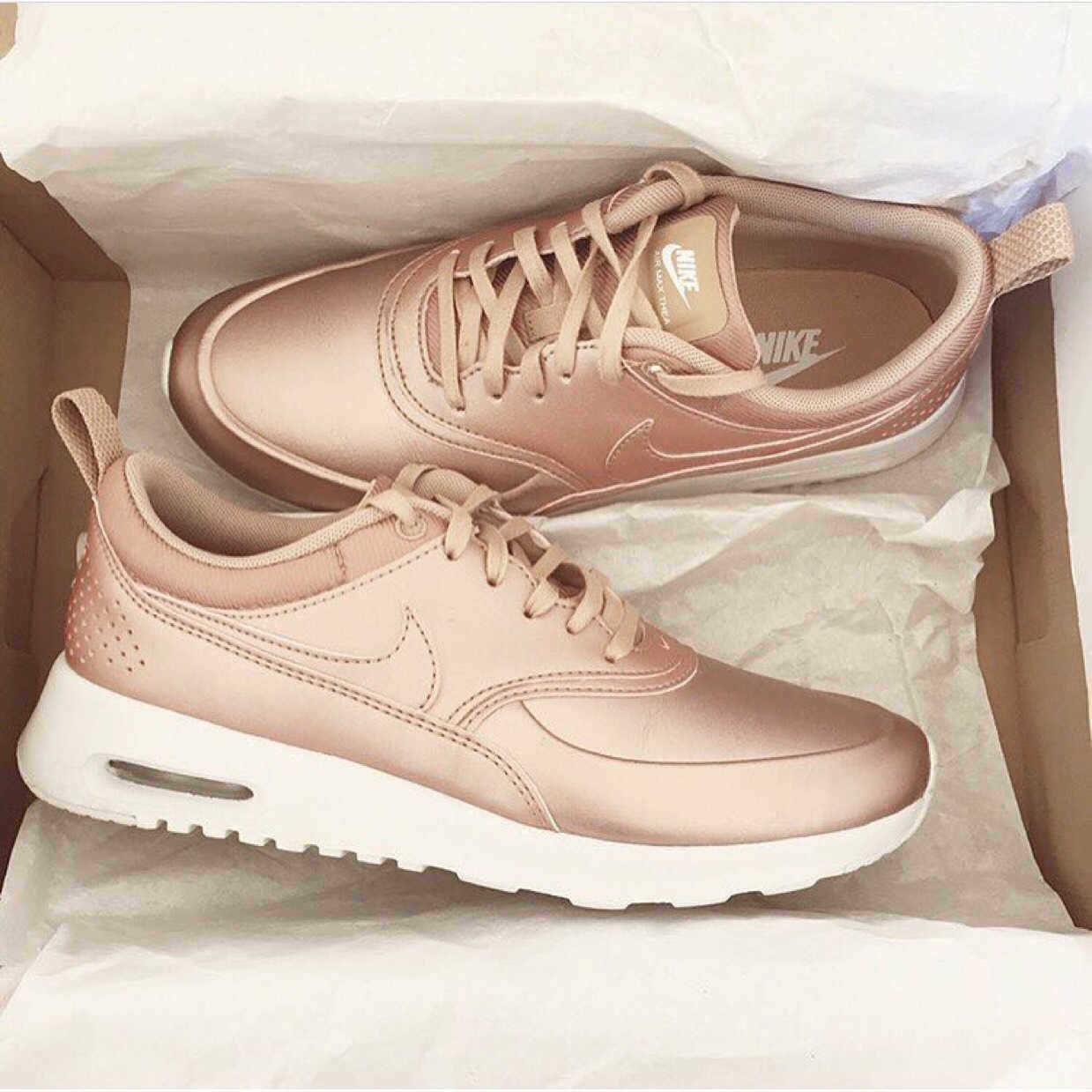 basket nike rose gold